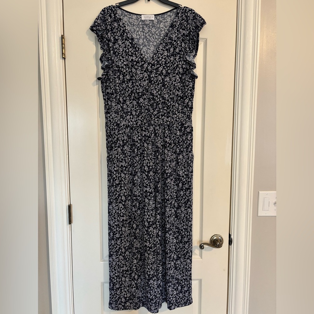 Kaileigh Navy and White Floral Jumpsuit Romper